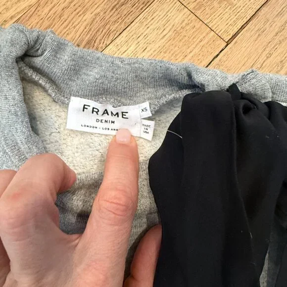 Frame Denim Bow Sweatshirt Crew Neck Pullover Casual NWT Size XS - Picture 11 of 13